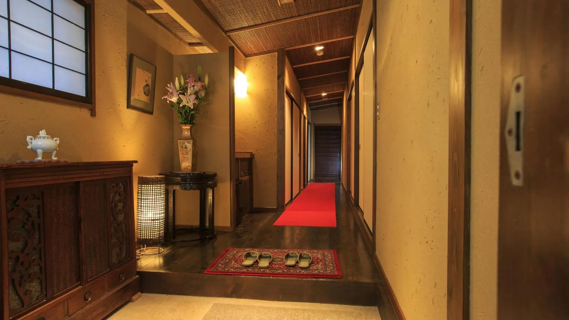 Kinokuniya Ryokan Hakone 3*,